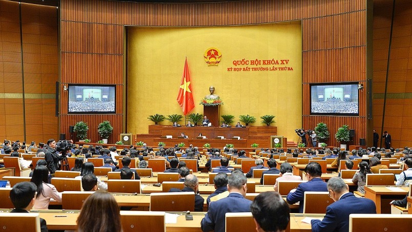 Quốc hội miễn nhiệm chức Chủ tịch nước với ông Nguyễn Xuân Phúc