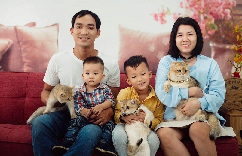 Từ đam mê chị Hương đã gắn bó với giống mèo và phát triển việc nhân giống, chăm sóc tại TPHCM (Ảnh: NVCC).
