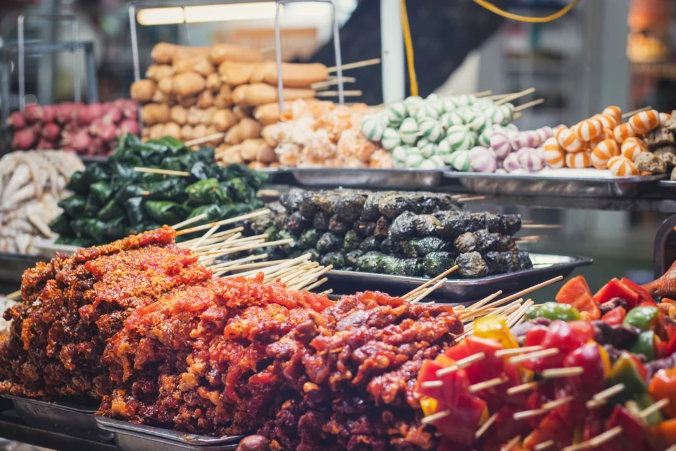 Lạc lối ở chợ Hồ Thị Kỷ “thiên đường ẩm thực” giữa lòng Sài Thành