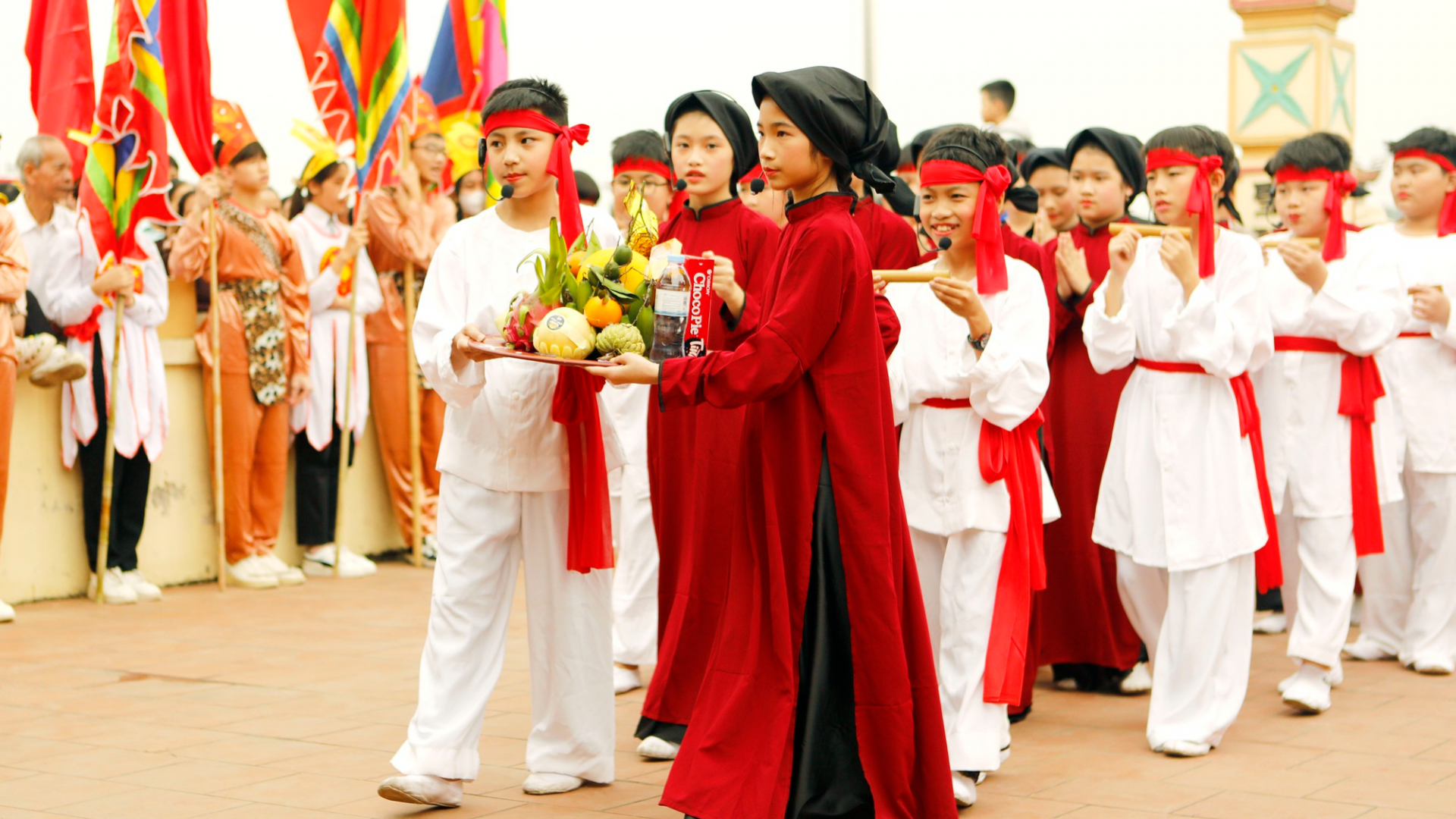 Đặc sắc Lễ hội Vua Hùng dạy dân cấy lúa ở Phú Thọ