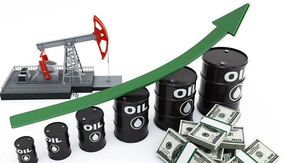Giá dầu thô tăng mạnh