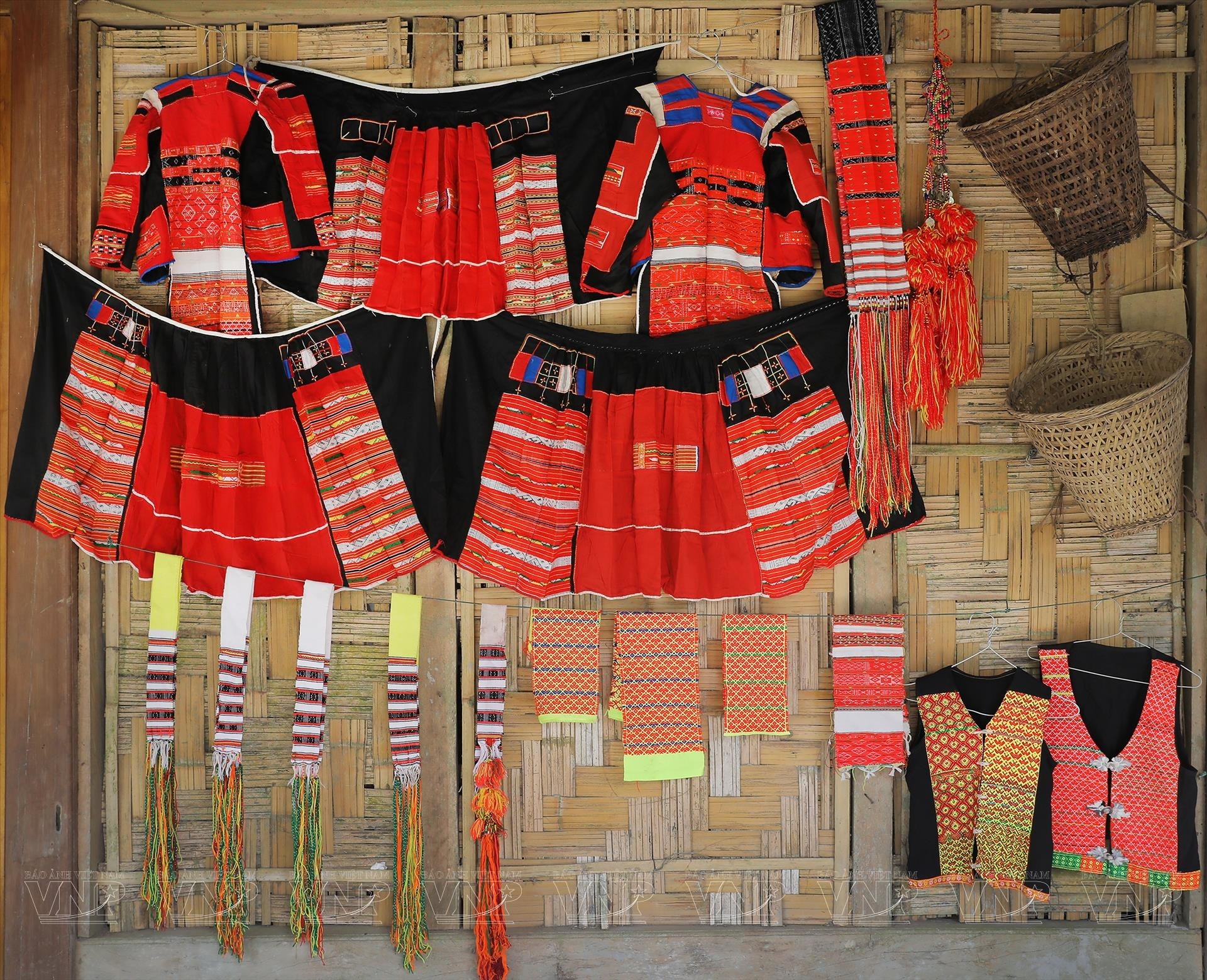 Tuyên Quang: Nét văn hóa đặc sắc từ nghề dệt thổ cẩm của dân tộc Pà Thẻn