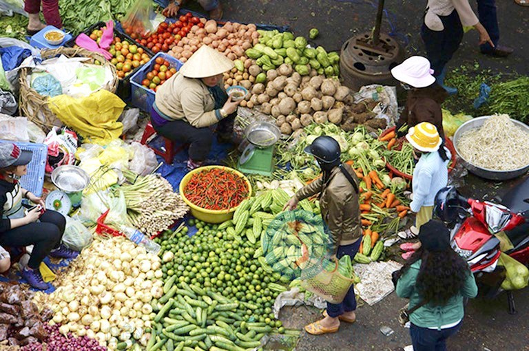 Hà Nội: Đặt mục tiêu lấy mẫu, kiểm soát ATTP với 100% chợ trên địa bàn Thành phố