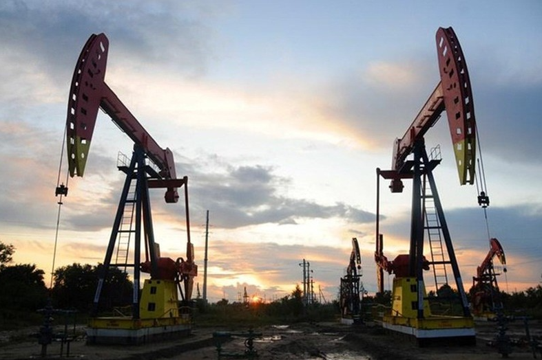 Giá dầu thô tiếp tục giảm trước lo ngại nhu cầu yếu