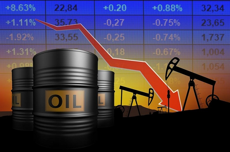 Giá dầu thô bất ngờ giảm mạnh