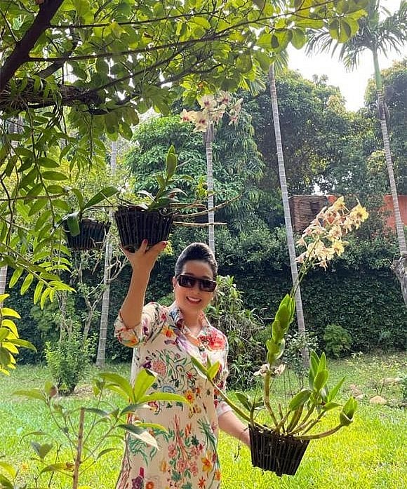 Khu vườn hoa thơm trái ngọt của nghệ sỹ Thanh Hiền nơi an yên sau ngày giông bão