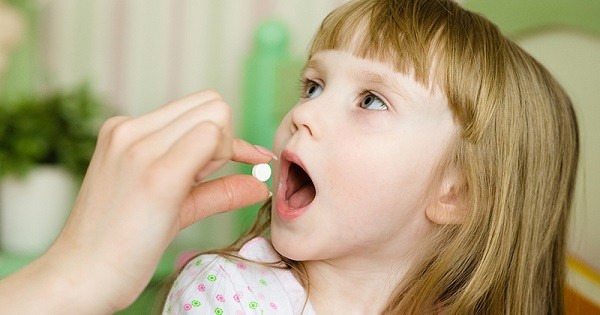 Chú ý những gì khi dùng thuốc kháng sinh cho trẻ