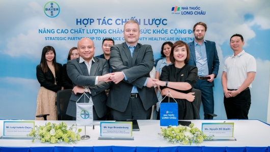 FPT Long Châu và Bayer Việt Nam ký kết hợp tác đồng hành vì sức khỏe người dân Việt Nam