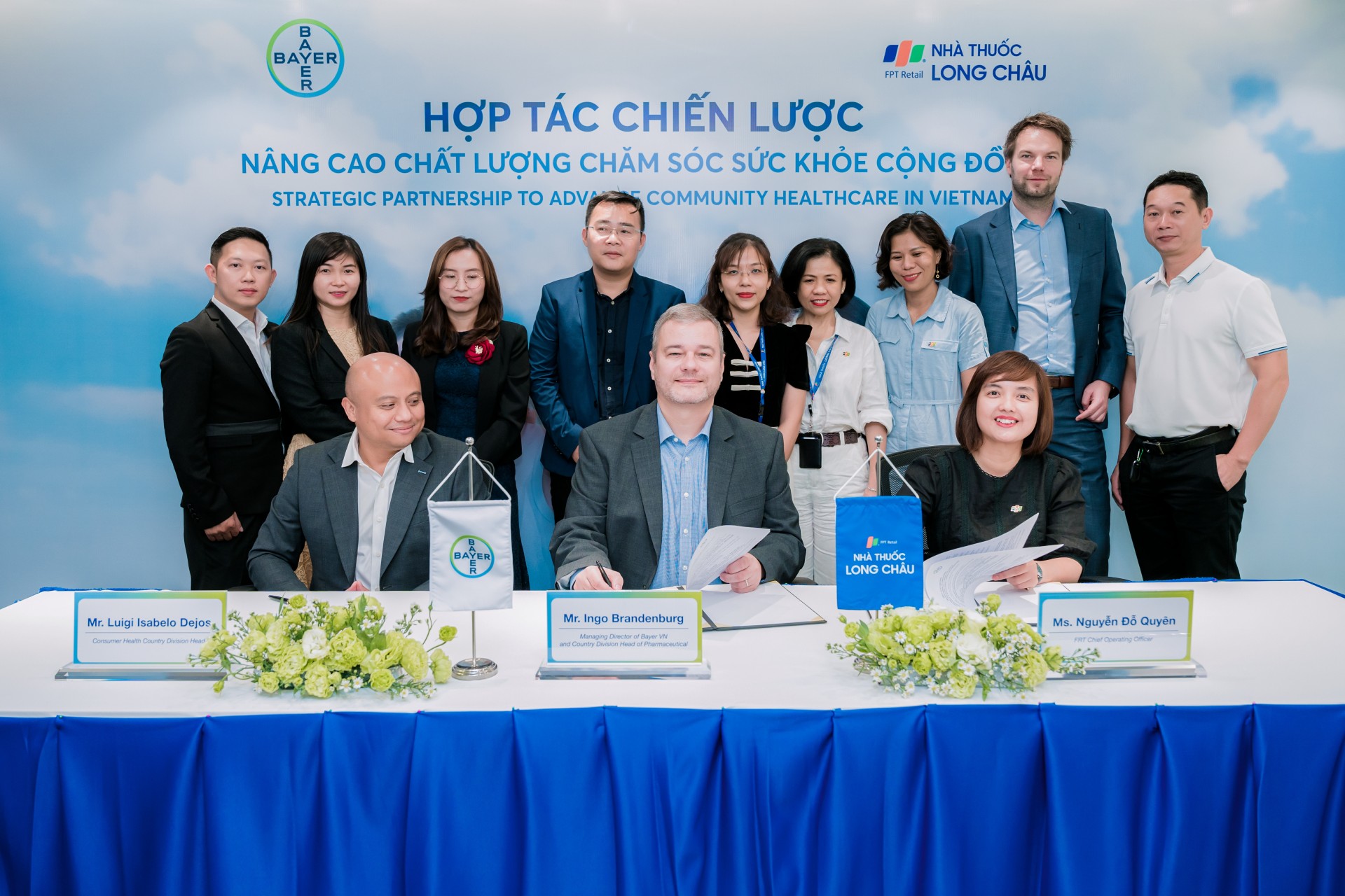 FPT Long Châu mong muốn đem đến cho bệnh nhân và khách hàng những sản phẩm và dịch vụ tốt nhất từ những đối tác dược phẩm hàng đầu thế giới nhằm, góp phần nâng cao sức khỏe cho người Việt