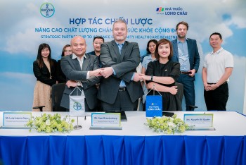 FPT Long Châu và Bayer Việt Nam ký kết hợp tác đồng hành vì sức khỏe người dân Việt Nam