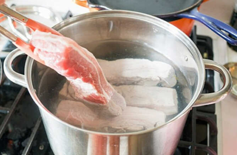 6 thói quen chế biến thịt lợn 99% bà nội trợ Việt đang “âm thầm” gây hại cả nhà