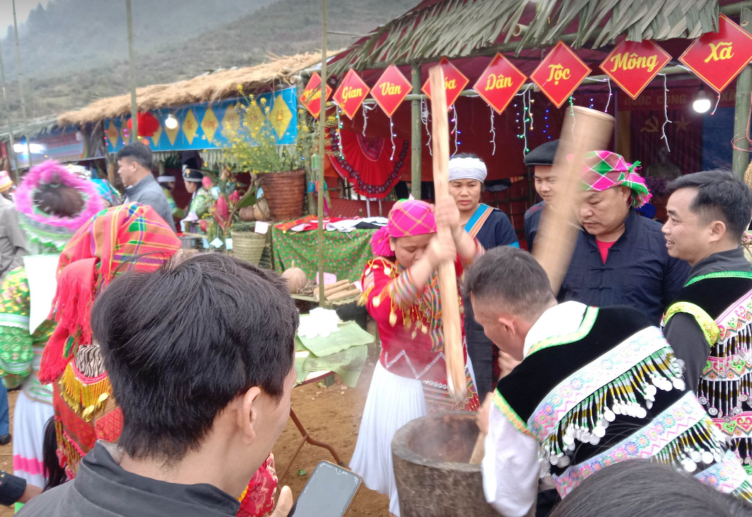 Cao Bằng: Đặc sắc ngày hội văn hóa dân tộc Mông năm 2023