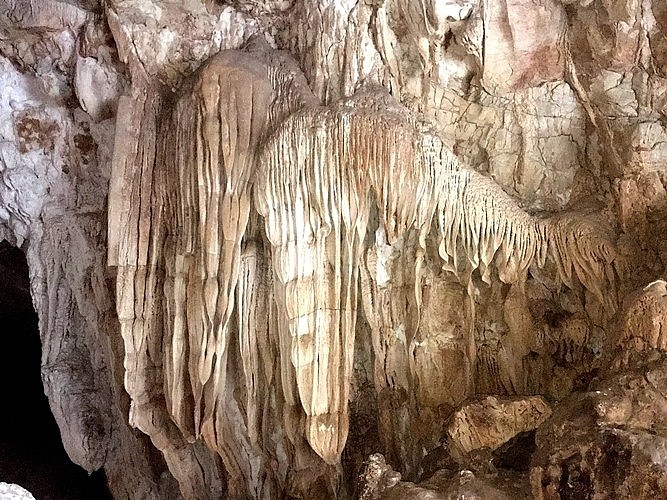 Điện Biên: Khai thác giá trị các hang động ở huyện Tủa Chùa