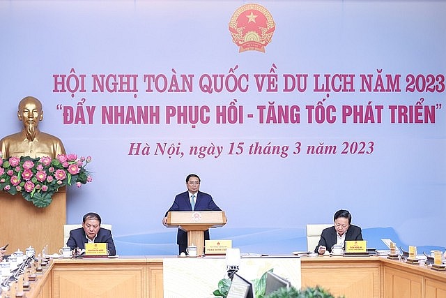 Thủ tướng Phạm Minh Chính: Phát triển du lịch Việt Nam phải đặt trong tổng thể phát triển du lịch của thế giới và khu vực, có tính liên kết cao, bổ trợ lẫn nhau, đồng thời chủ động trước những tình huống đột xuất, bất ngờ - Ảnh: VGP