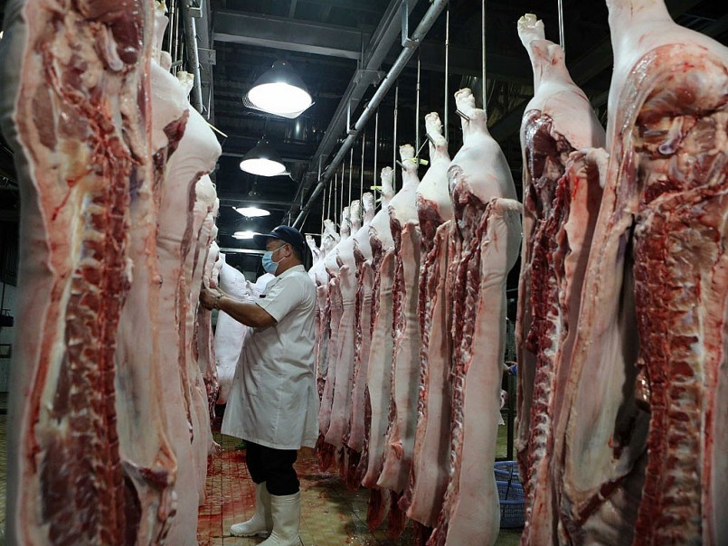 Lào tạm dừng nhập khẩu thịt lợn từ Việt Nam