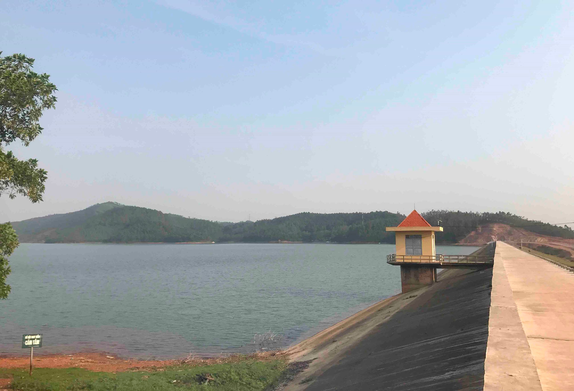 Quảng Ninh nhiều giải pháp đảm bảo an toàn hồ đập, đê điều mùa mưa bão