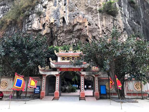 Mai khai hội chùa Hang Son, nơi được ví 'hiếm nơi nào sánh bằng' - MVietQ