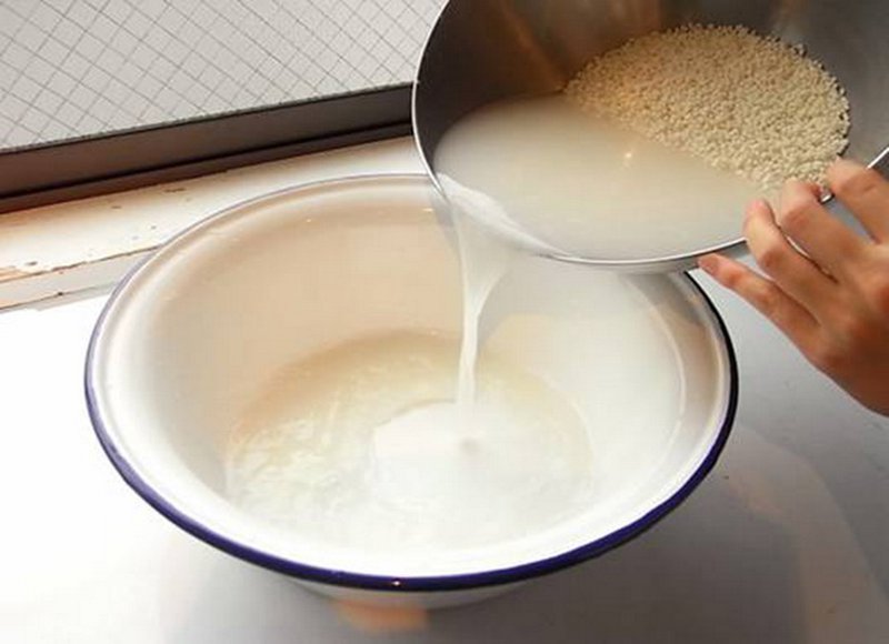 Rửa mặt bằng nước vo gạo có ăn nắng không? | Vinmec
