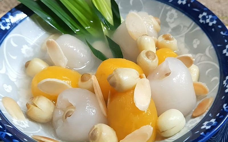 Chôm chôm chế biển được vô số món ăn hấp dẫn thanh nhiệt ngày hè