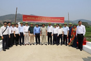 Nguyên Phó Thủ tướng Trương Hòa Bình dự khánh thành 4 cây cầu tại tỉnh Thanh Hóa