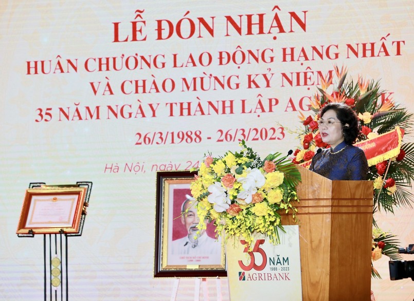 Thống đốc NHNN Nguyễn Thị Hồng phát biểu tại buổi lễ 