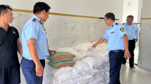 Bình Thuận: Thu giữ 480 kg đường cát trắng không rõ nguồn gốc