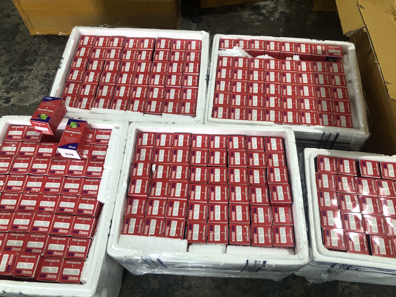 Phú Yên: Tạm giữ 8600 hộp thuốc và hàng loạt hàng hóa không hóa đơn, chứng từ