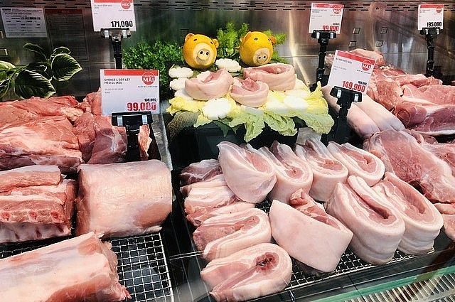 Thị trường thịt heo tiêu thụ chậm khiến giá heo hơi khó duy trì đà tăng.