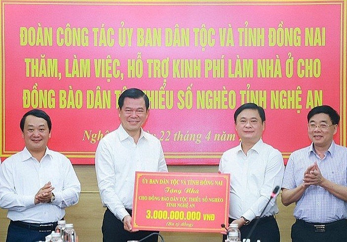 Đồng Nai hỗ trợ Nghệ An 4 tỷ đồng làm nhà cho đồng bào dân tộc thiểu số, khắc phục hậu quả thiên tai