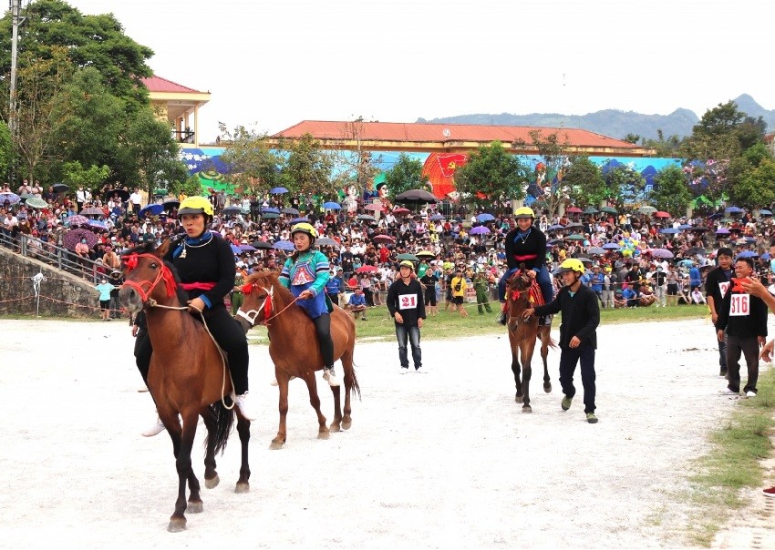Giải đua “Vó ngựa cao nguyên” là tâm điểm của Festival Cao nguyên trắng Bắc Hà
