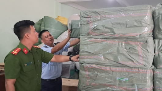 Phú Yên: Tạm giữ hàng hóa vận chuyển bằng xe tải không hóa đơn chứng từ