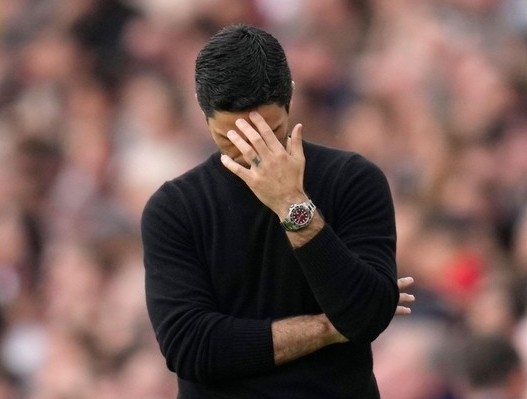 Arsenal hết cửa vô địch Ngoại hạng Anh