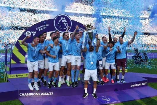Đánh bại Chelsea, Manchester City chính thức lên ngôi vương Ngoại hạng Anh lần thứ 3 liên tiếp