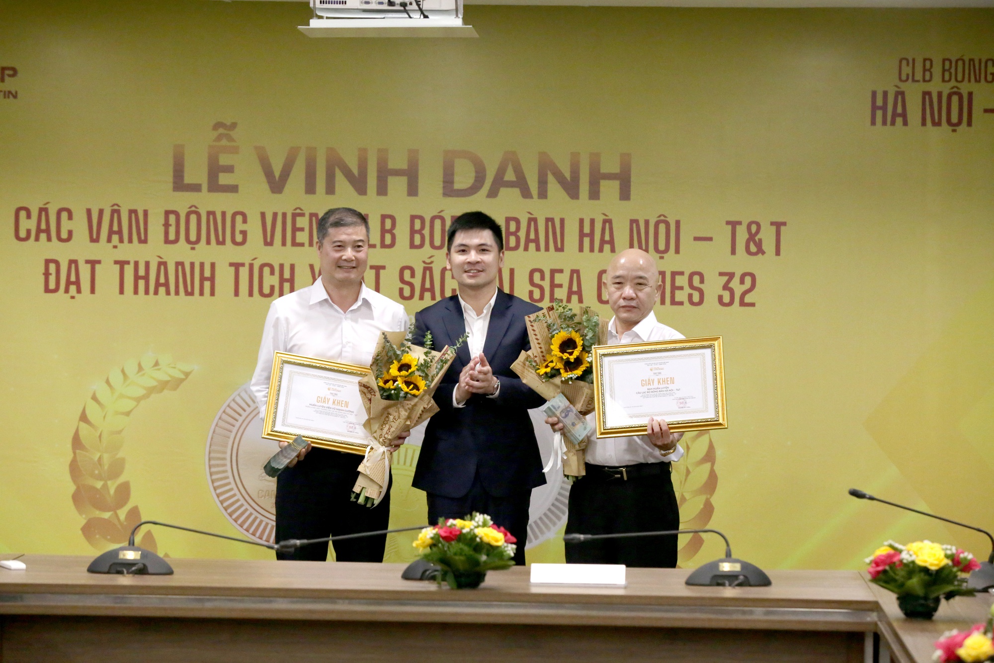 Tập đoàn T&amp;T Group thưởng hơn 1 tỷ đồng cho kỳ tích bóng bàn Việt Nam tại SEA Games 32 - Ảnh 2.