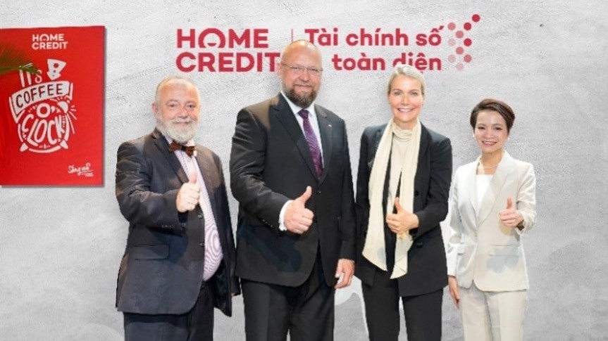 Lãnh đạo cấp cao Cộng Hòa Czech tiếp tục gặp gỡ Home Credit, chúc mừng 15 năm hoạt động thành công tại Việt Nam