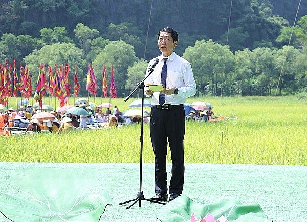 Ông Trần Song Tùng, Phó Chủ tịch UBND tỉnh Ninh Bình phát biểu tại tuần lễ du lịch Ninh ình năm 2023