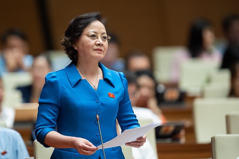 Bộ trưởng Bộ Nội vụ Phạm Thị Thanh Trà giải trình các vấn đề đại biểu Quốc hội nêu liên quan đến lĩnh vực nội vụ