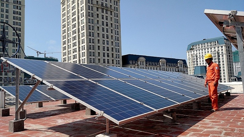 Đề xuất mới cho điện mặt trời mái nhà 'tự sản tự tiêu'