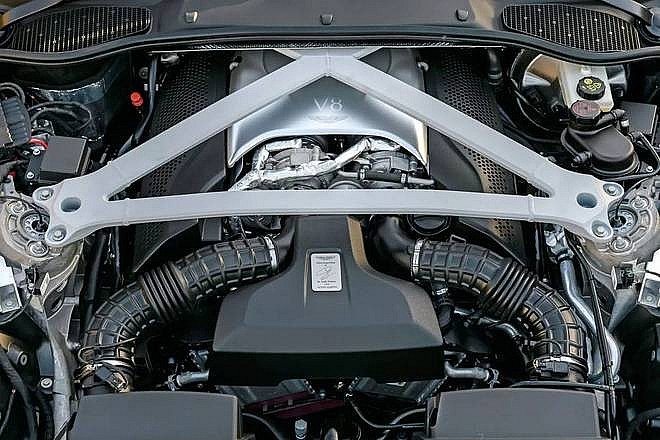 Aston Martin DB12 mới trình làng: Xe dành riêng cho điệp viên 007, lịch lãm và mạnh mẽ