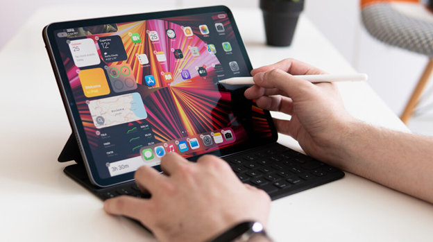 Lộ diện máy tính bảng iPad Pro 11 inch 2021 M1 có khả năng lưu trữ không giới hạn