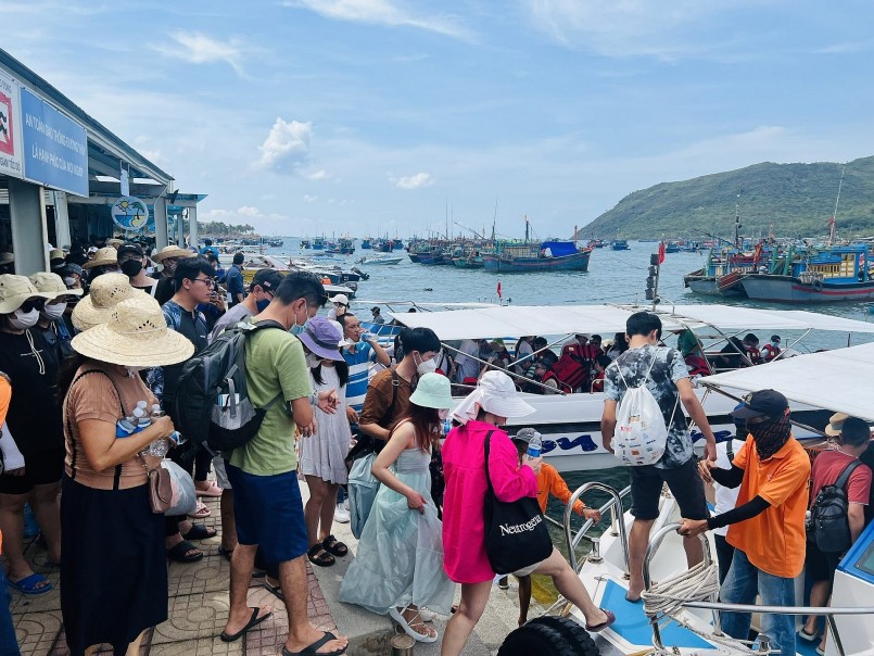 Khánh Hòa đón gần 2,8 triệu lượt khách lưu trú trong 6 tháng đàu năm 2023