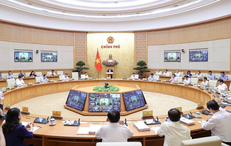 Thủ tướng Chính phủ Phạm Minh Chính chủ trì hội nghị trực tuyến toàn quốc Chính phủ với các địa phương và phiên họp Chính phủ thường kỳ tháng 6/2023. Ảnh: VGP