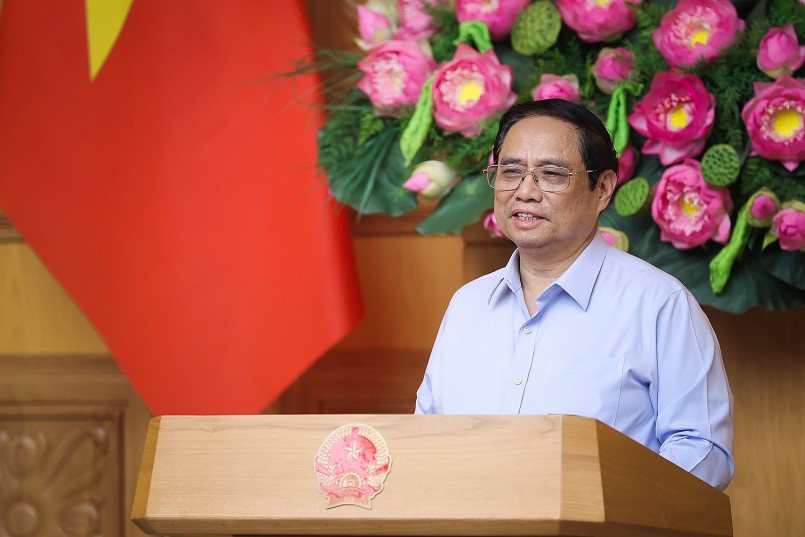 Thủ tướng bày tỏ xúc động được gặp mặt đoàn đại biểu người có công tiêu biểu tỉnh Nam Định. Ảnh: VGP