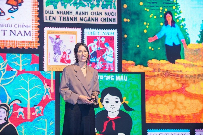 Bà Megan Bowker - Giám đốc Sáng tạo của Vinamilk chia sẻ bộ nhận diện thương hiệu mới lấy cảm hứng từ các giá trị di sản và cuộc sống người Việt.