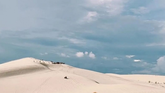 Bàu Trắng- sa mạc duy nhất tại Việt Nam