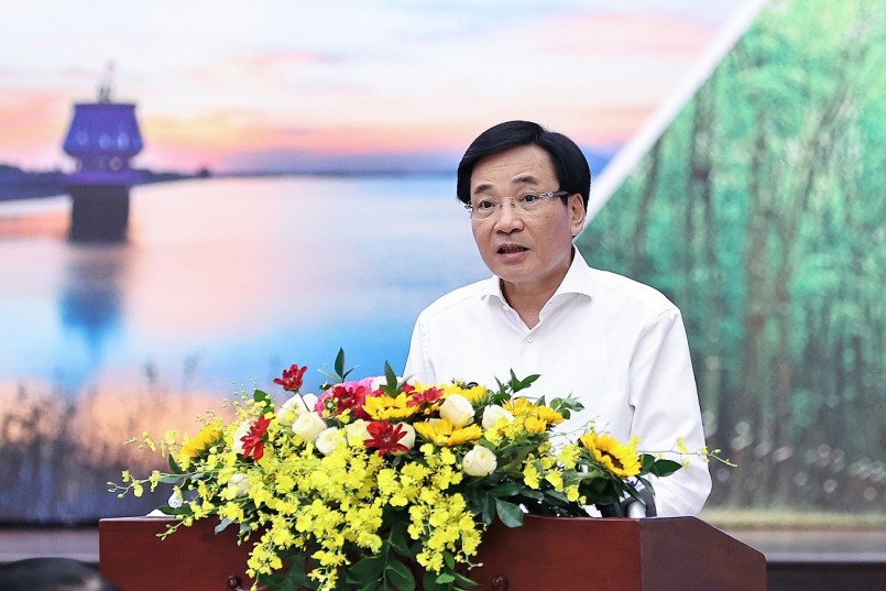 Bộ trưởng, Chủ nhiệm Văn phòng Chính phủ Trần Văn Sơn công bố Quyết định của Thủ tướng thành lập Hội đồng điều phối vùng Đông Nam Bộ - Ảnh: VGP