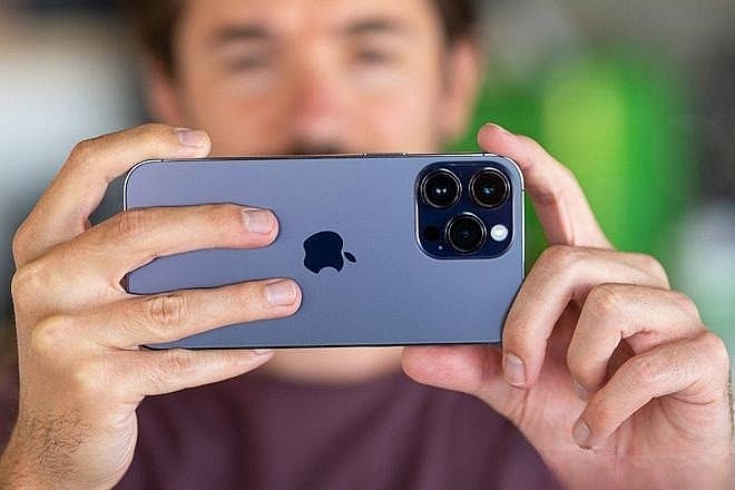 iPhone 16 Pro Max sẽ có camera kính tiềm vọng 