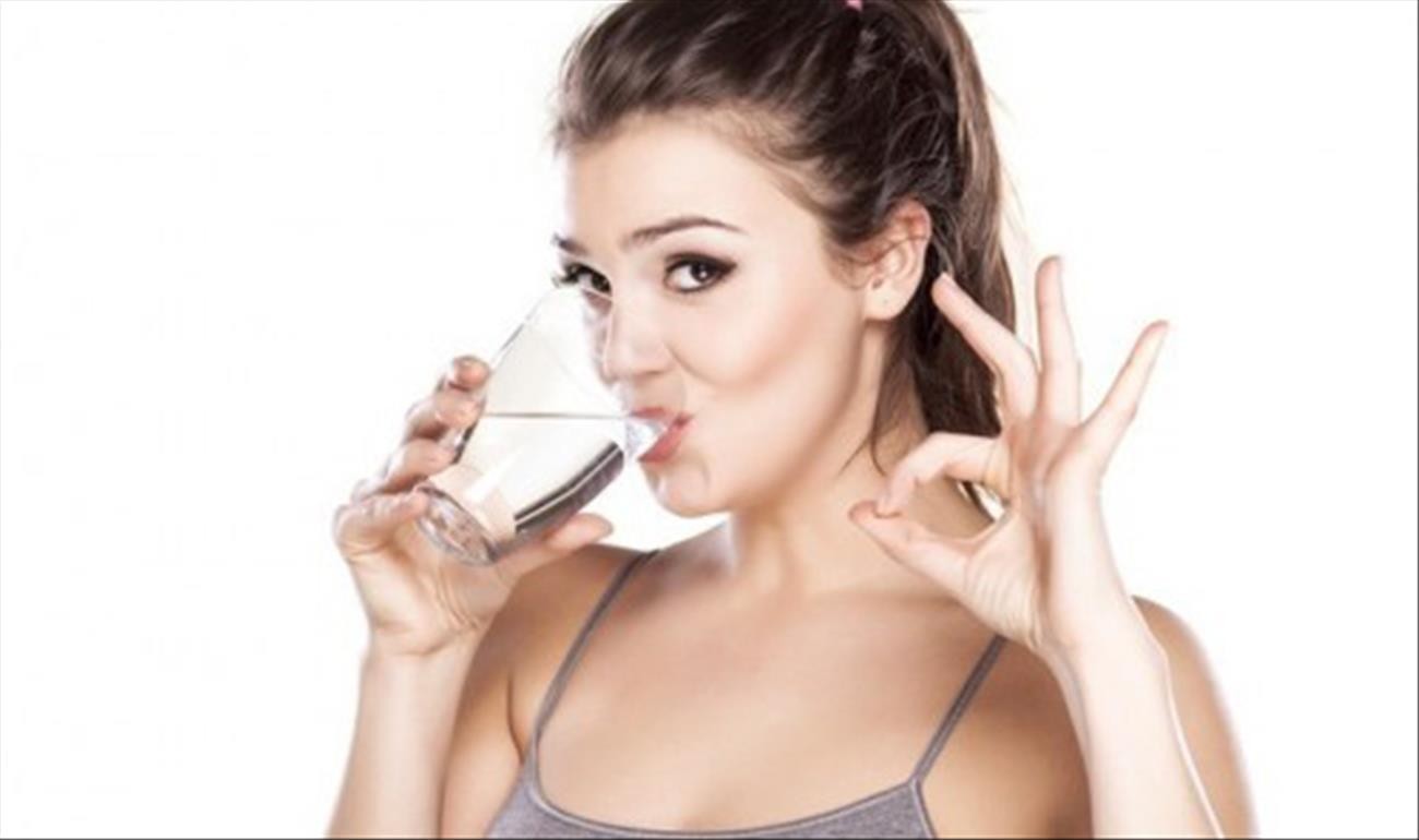 Một ly nước vào buổi sáng mang lại rất nhiều lợi ích đối với sức khỏe