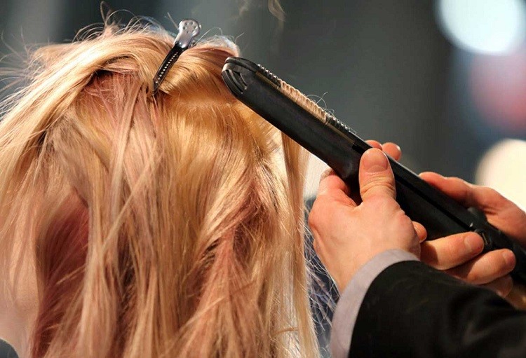 Tạo kiểu tóc nhiều dễ khiến cho tóc hư tổn thêm 