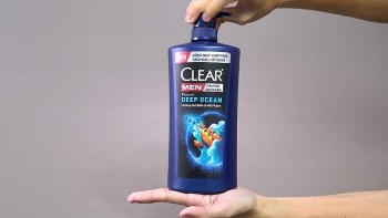 Dầu gội CLEAR MEN Perfume giúp đánh bay gàu, được nhiều thượng đế săn đón